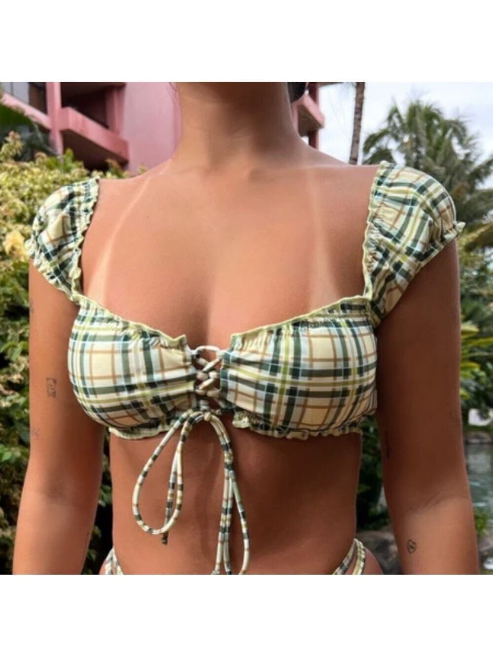 Hoaka Swimwear Montreal Hana recycled plastic water bottle green plaid top M